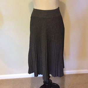 Express midi accordion pleat gray flannel skirt.